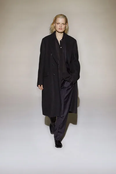 Look 1